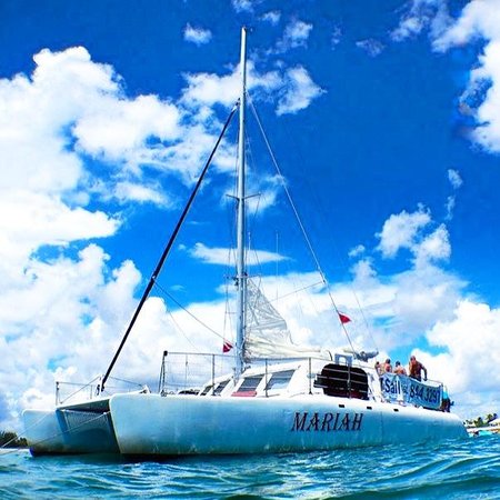 Catamaran Mariah of Palm Beach